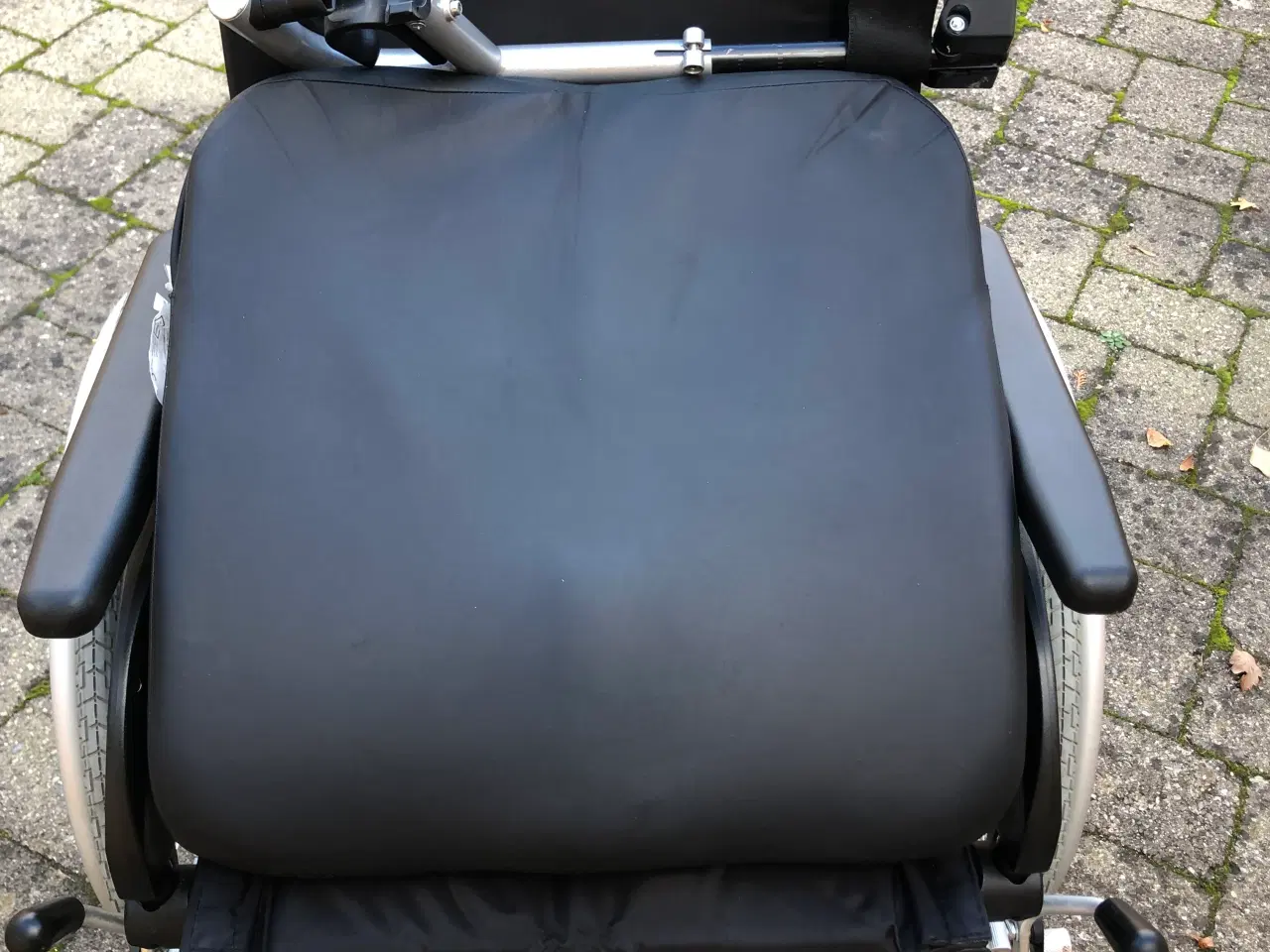 Billede 6 - Mobilex aluminium letvægts kørestol