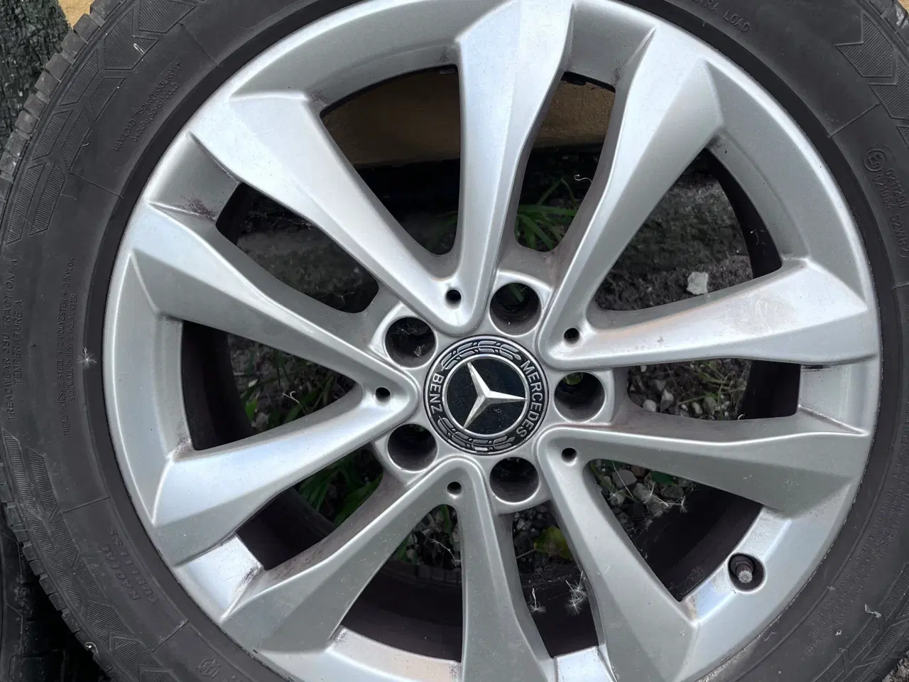 Billede 4 - Mercedes fælge med dæk 