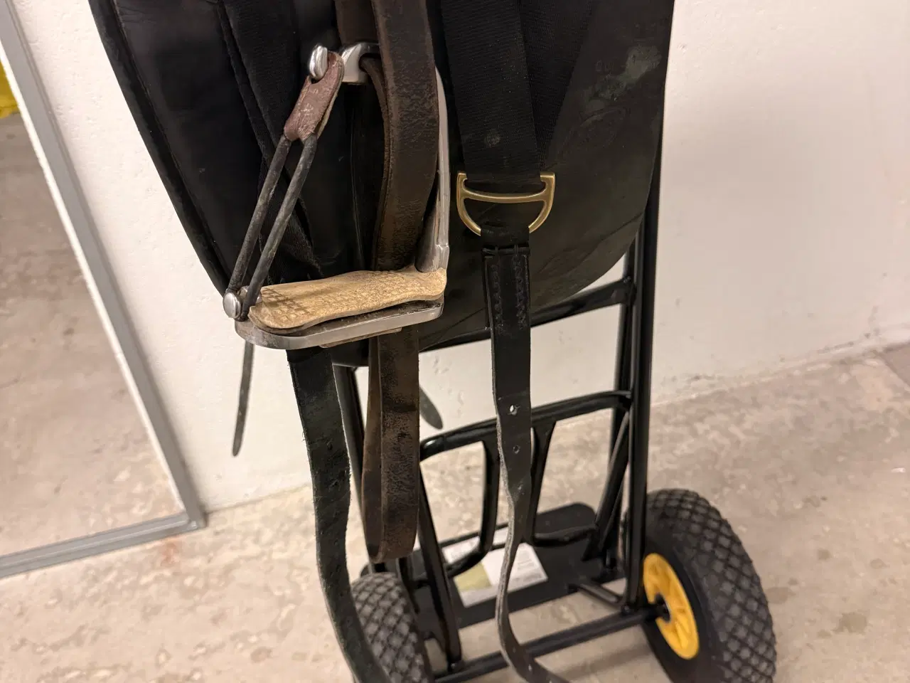 Billede 4 - 17” dressur sadel sælges