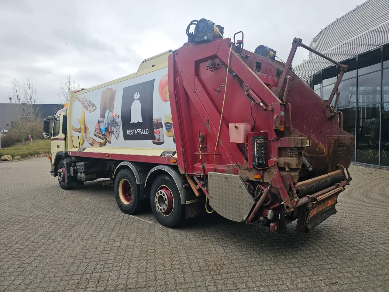 Billede 4 - Volvo FM9 6x2, Renovation