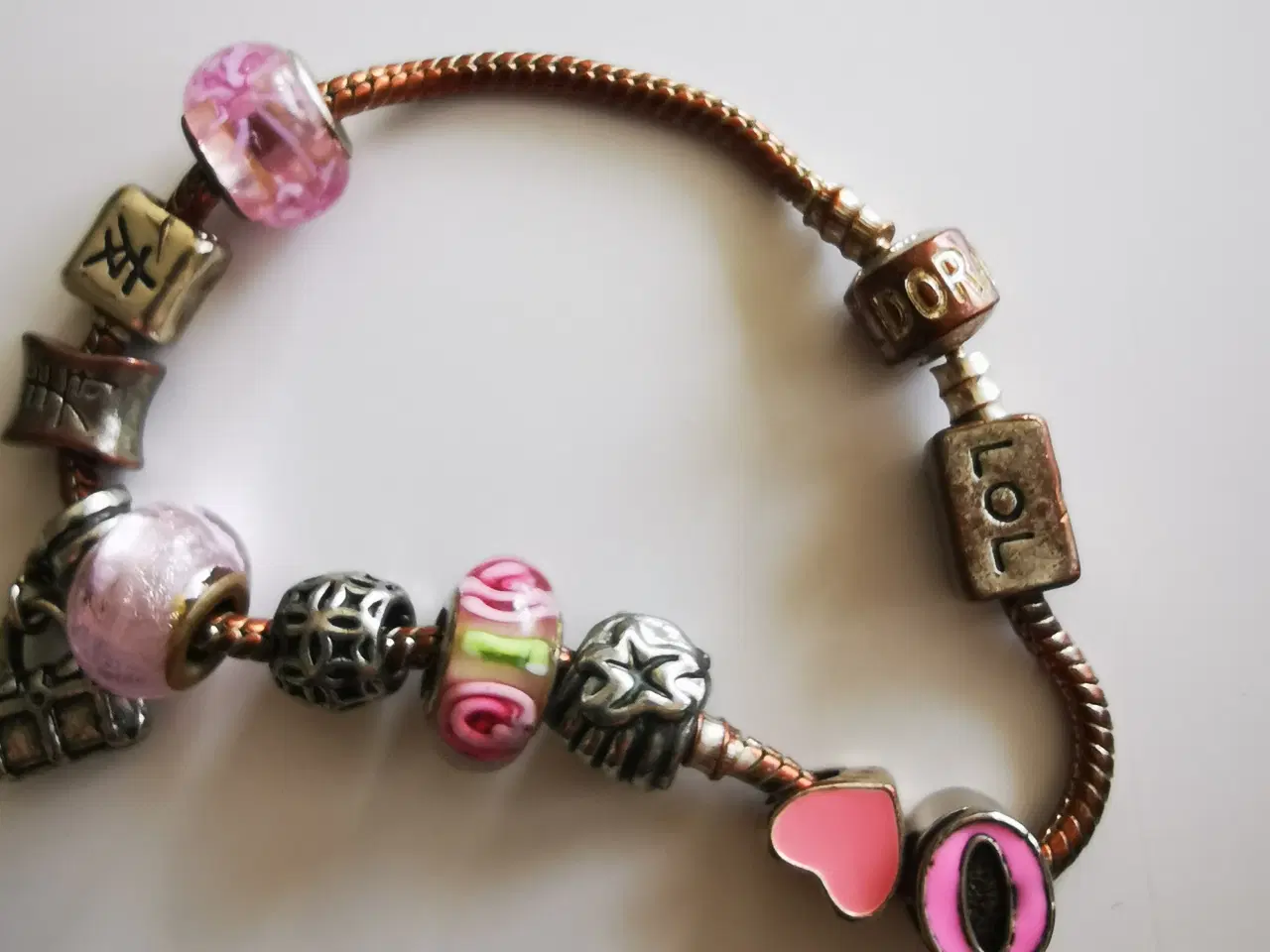 Billede 2 - Pandora armbånd med 11 charm