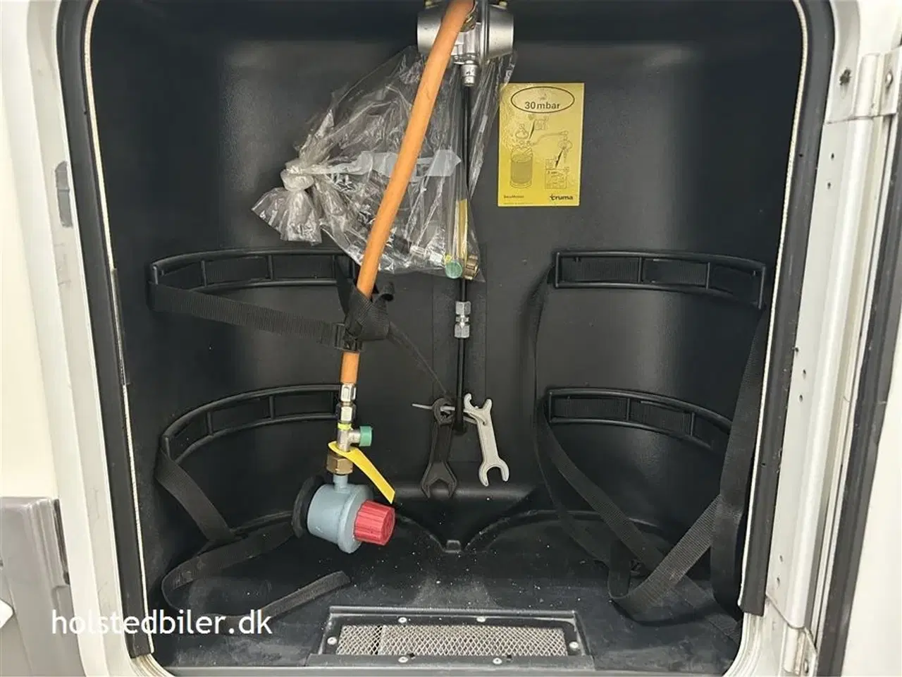 Billede 16 - 2011 - Adria Coral 670 SLT   5 selepladser - km KUN 72000 - 2 enkeltsenge.