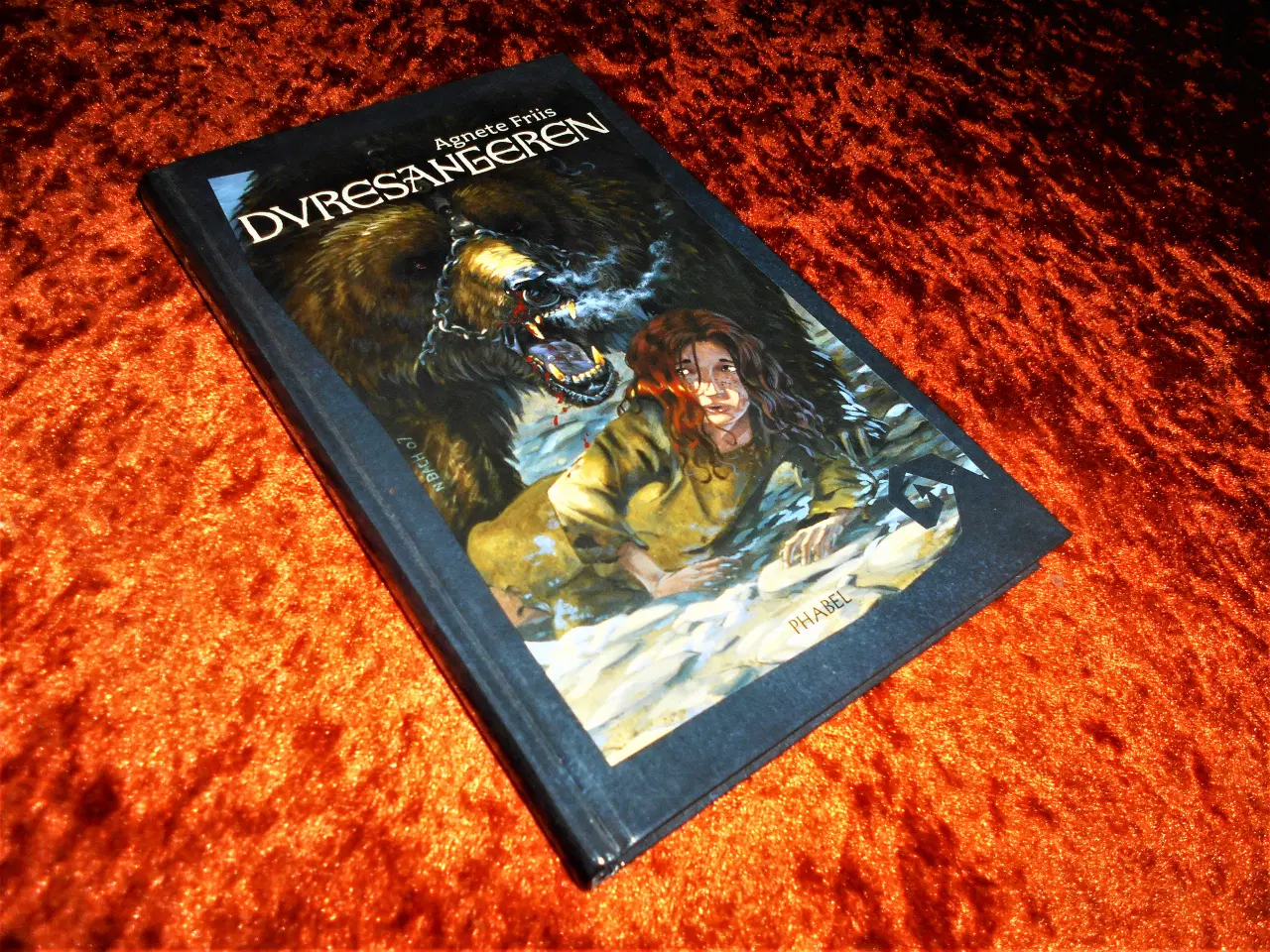 Billede 1 - Dyresangeren, Agnete Friis,