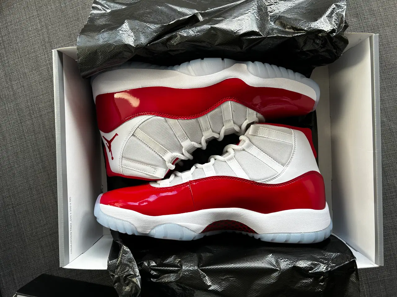 Billede 2 - Jordan 11 Cherry