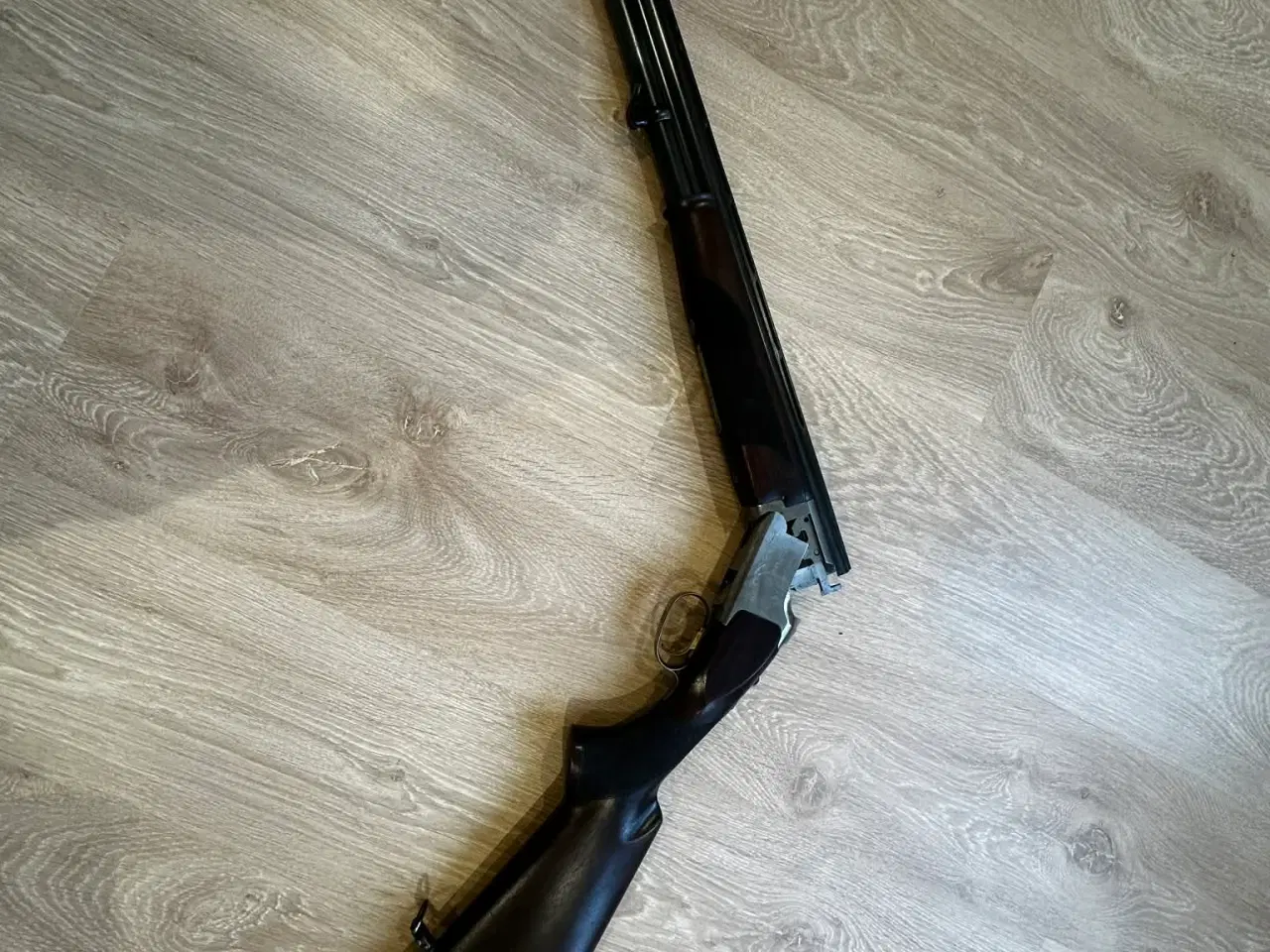 Billede 1 - Nyjæger pakke - Rifler, haglgeværer og våbenskab