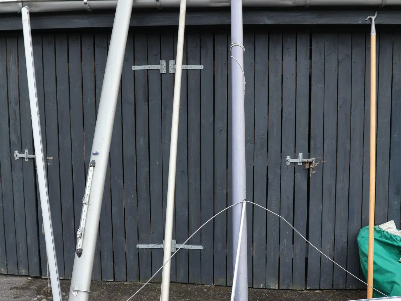 Billede 4 - Div spilerstager, sejl, spilerdug, mast m.m.