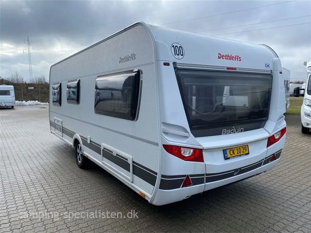 Billede 3 - 2018 - Dethleffs Beduin Snow 560 FR   Dethleffs Beduin Snow 560 FR model 2018 kan nu ses hos Camping-Specialisten.dk