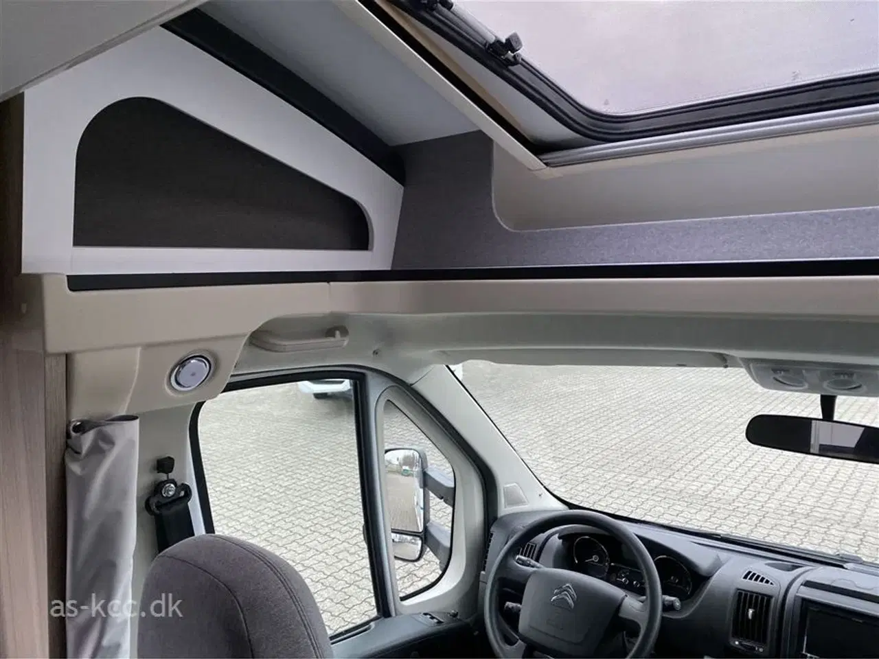 Billede 10 - 2023 - Sun Living S 75 SL Sun Living Autocamper med to enkelt senge.