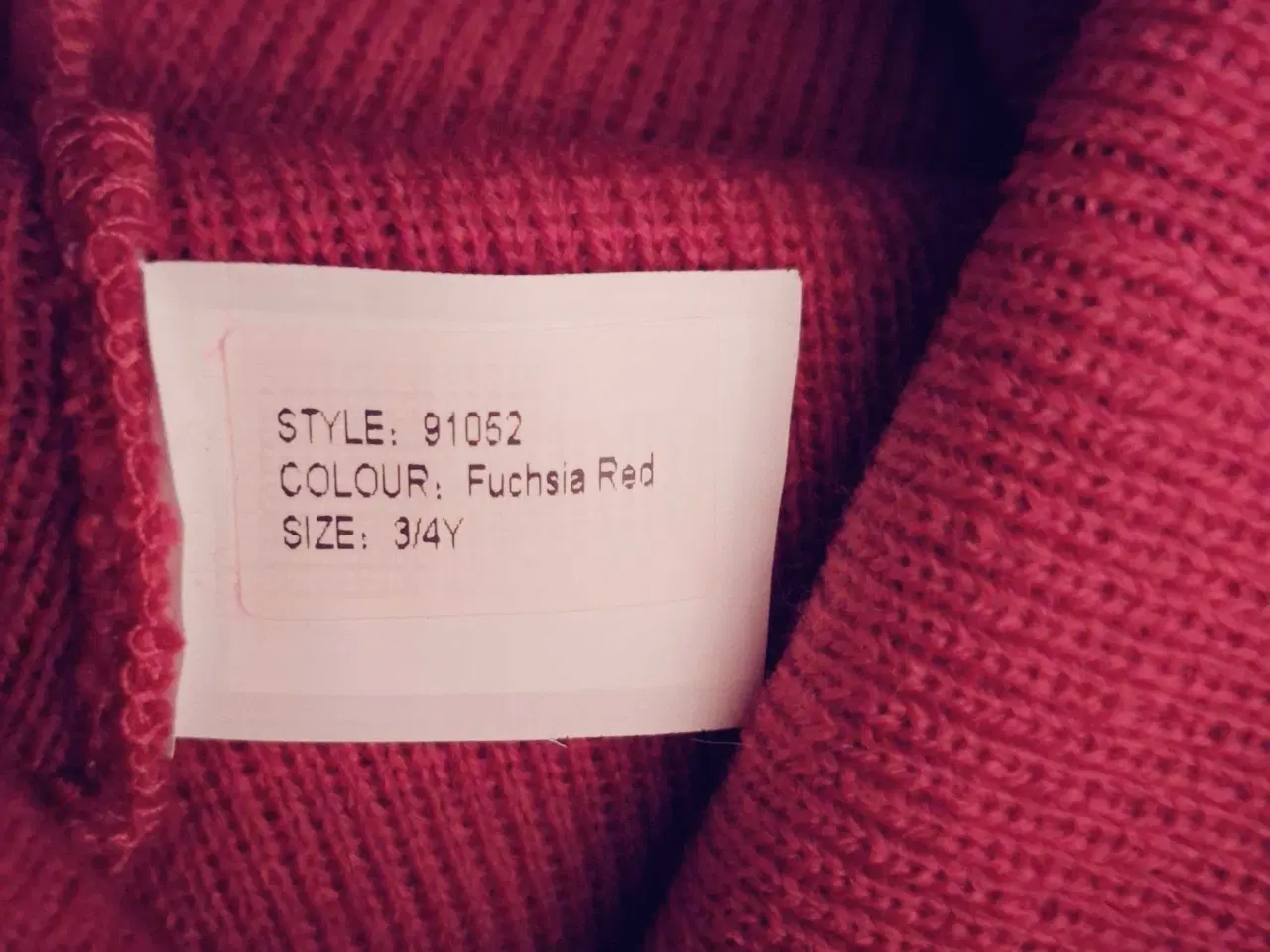 Billede 3 - Ny Mikk-line strikhue str. 3-4 år