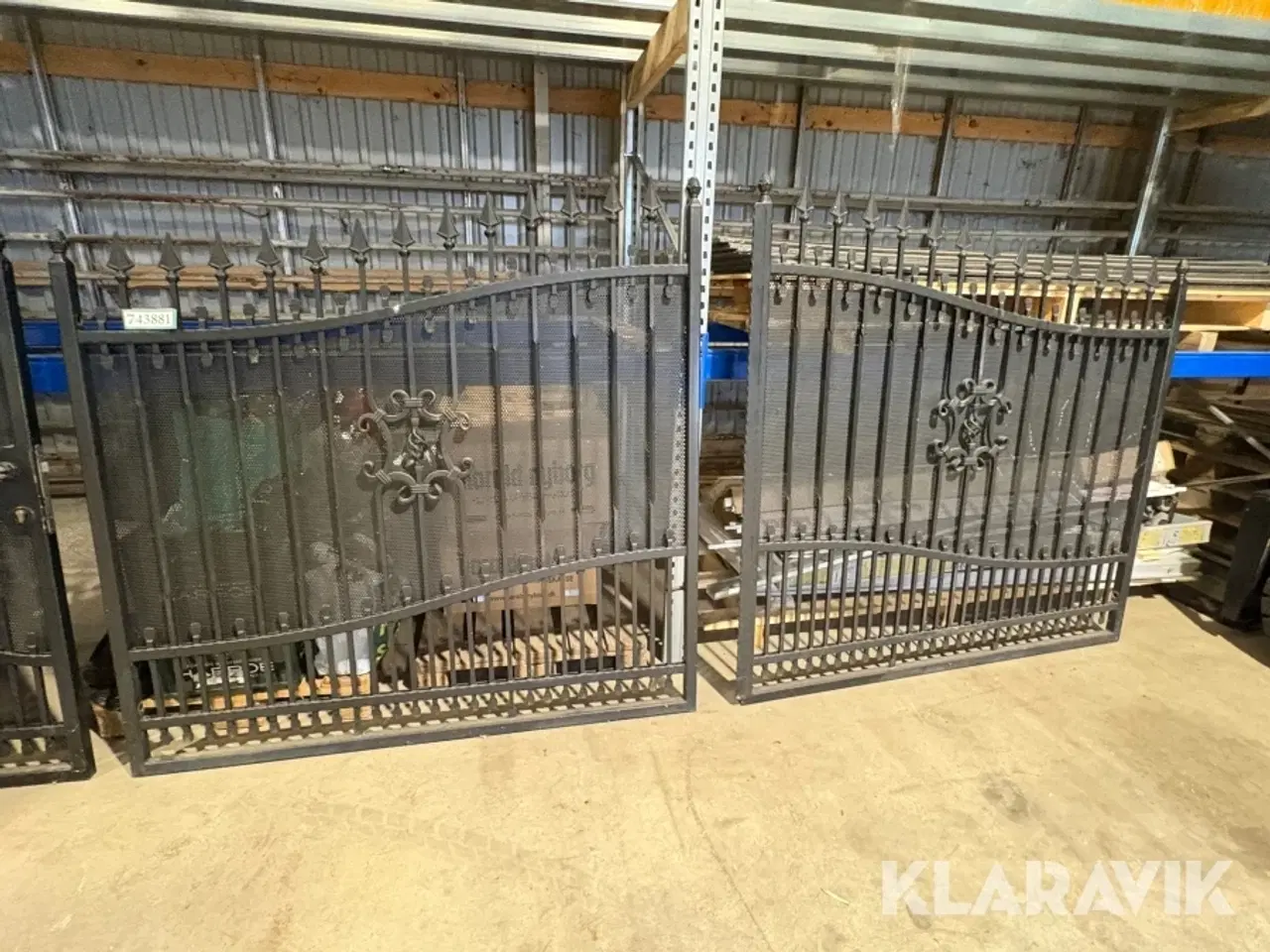 Billede 3 - Jernport og låge