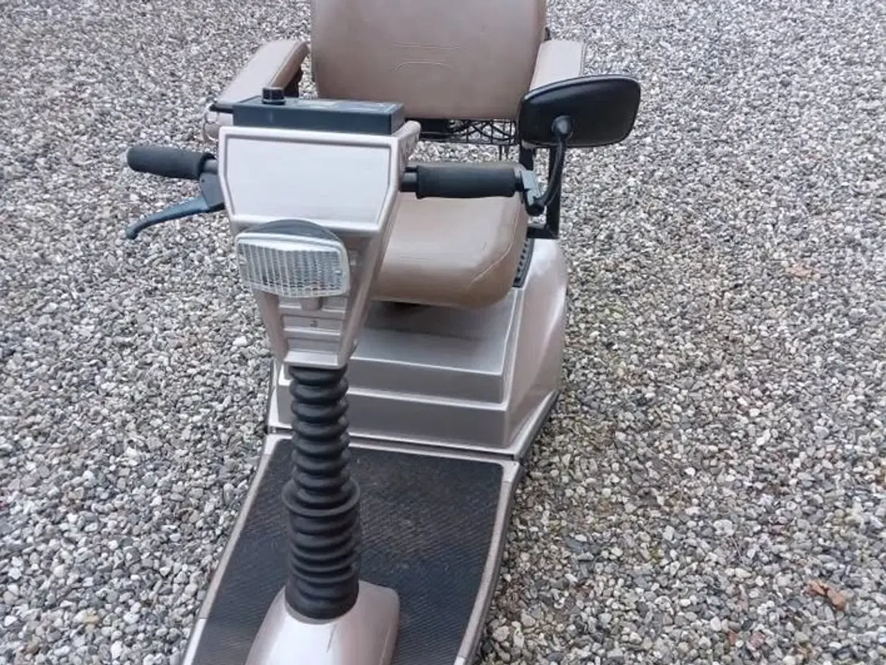 Billede 1 - Ældre Fin elscooter