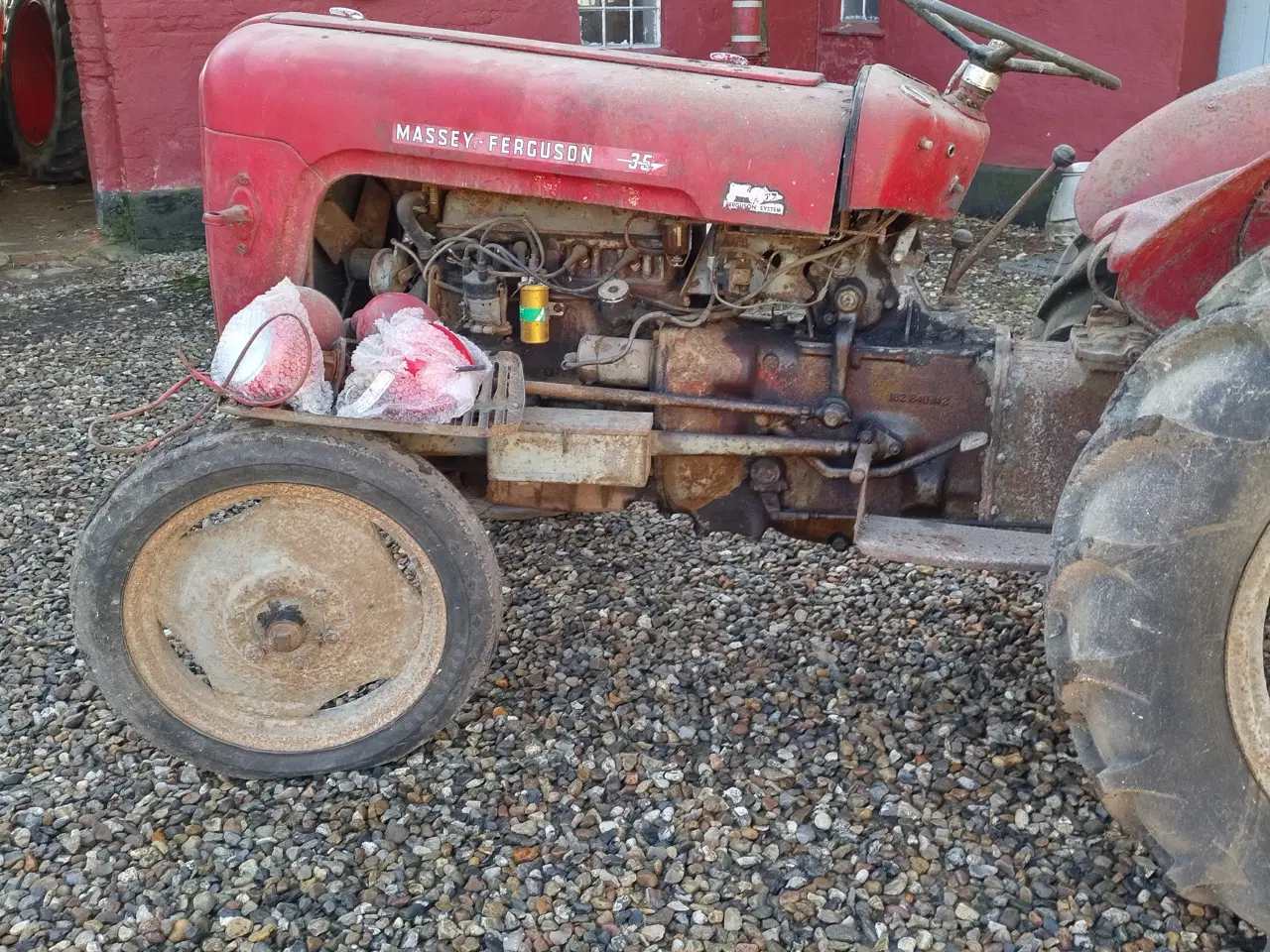 Billede 1 - Ladefund ok stand men skal selvfølgelig laves noge