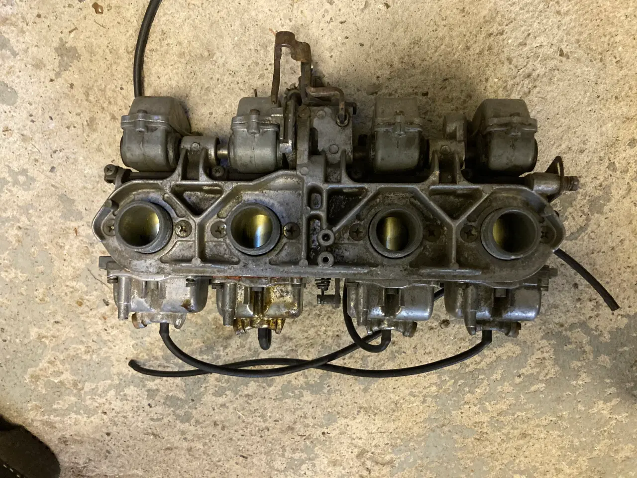 Billede 2 - Suzuki GS750 karburatorer
