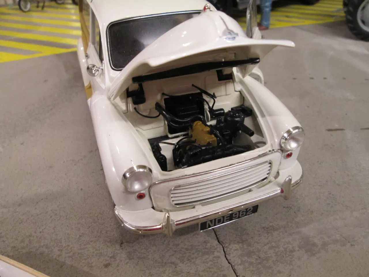 Billede 3 - Morris Minor 1966   Minichamps 1:18