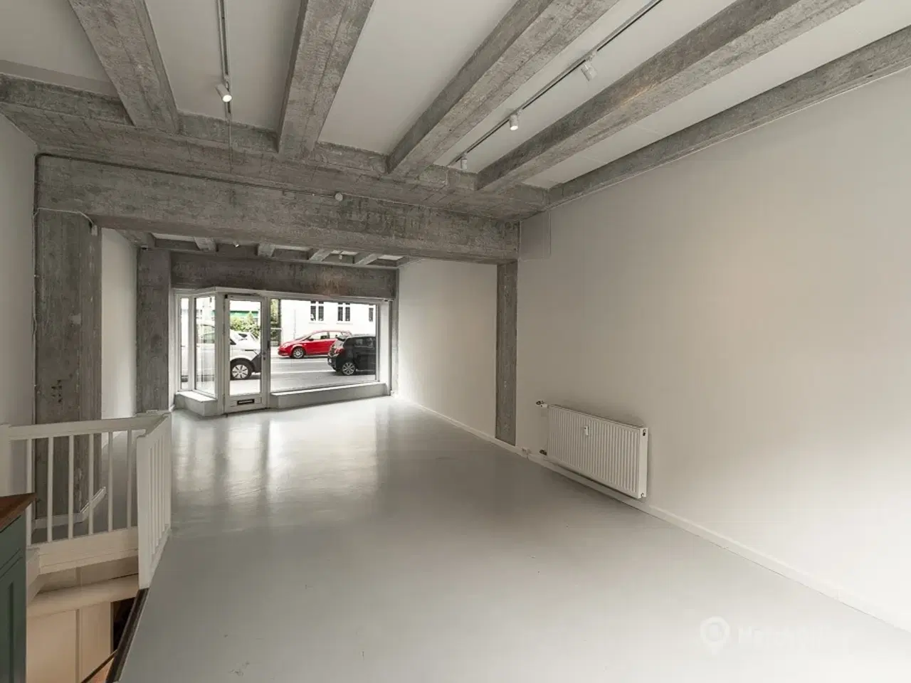 Billede 6 - SÆLGES: Indbydende og moderne erhvervsejerlejlighed med mulighed for ubemandet showroom