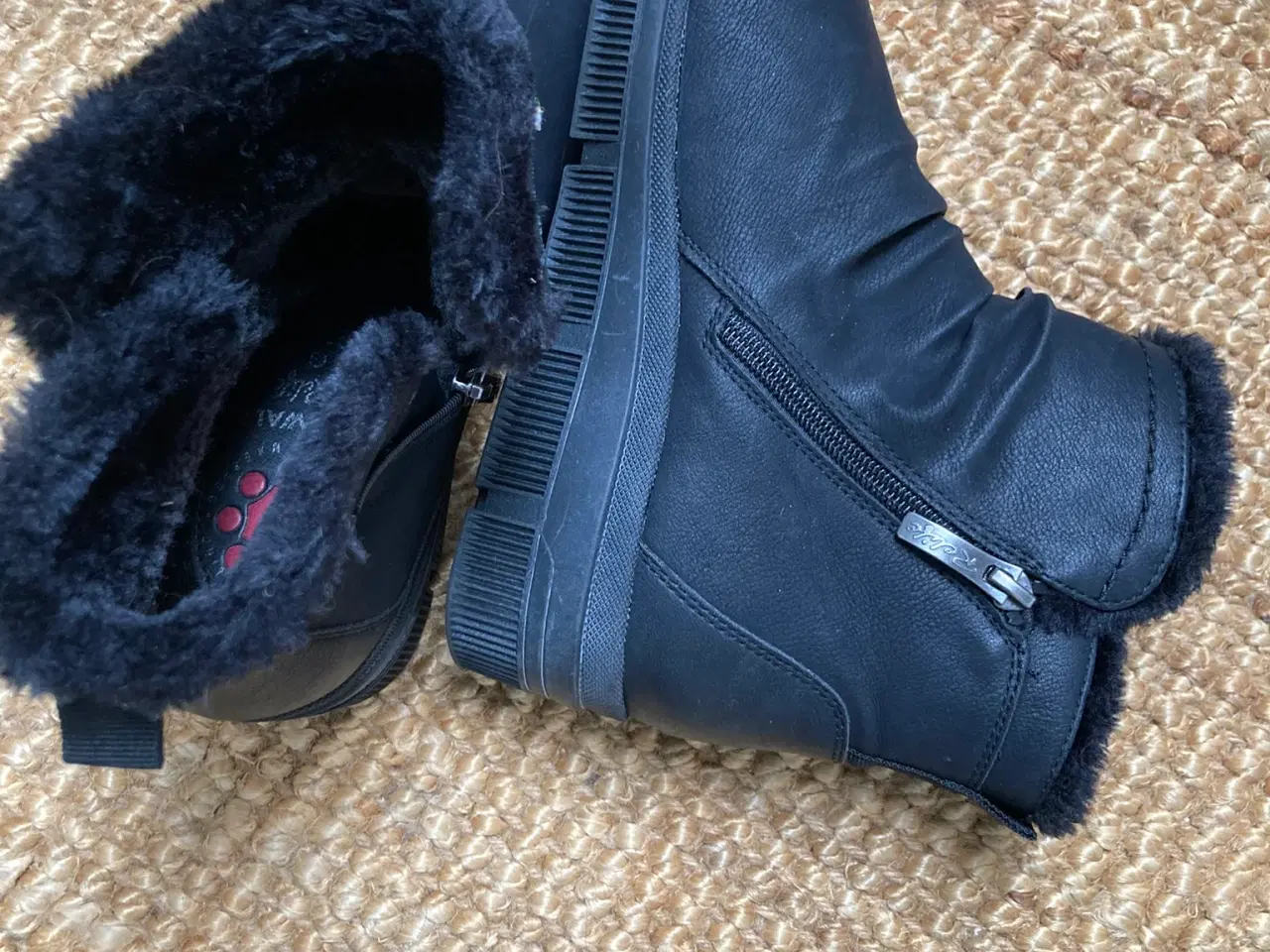 Billede 3 - Sort ankelstøvle - Soft walk plus fit  str. 40