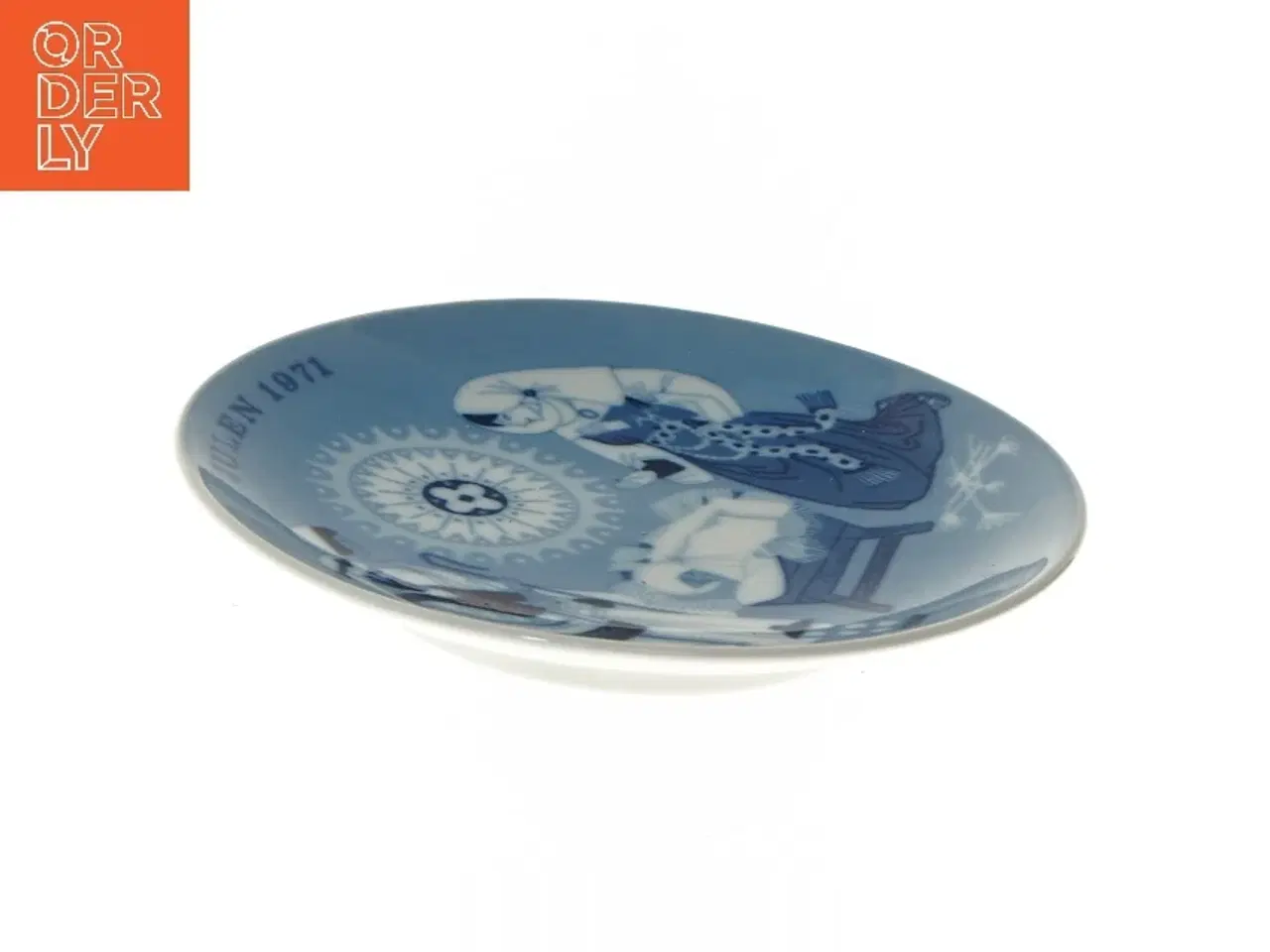 Billede 3 - Porcelæn juleplatter 1971 (str. Ø 17,5 cm)