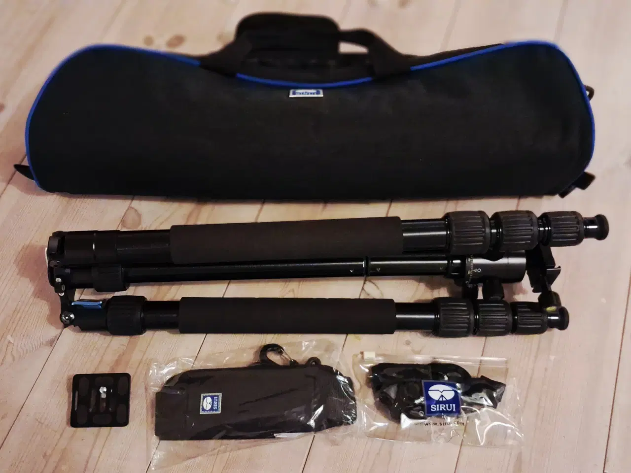 Billede 2 - SIRUI kamerastativ inklusiv kuglehoved