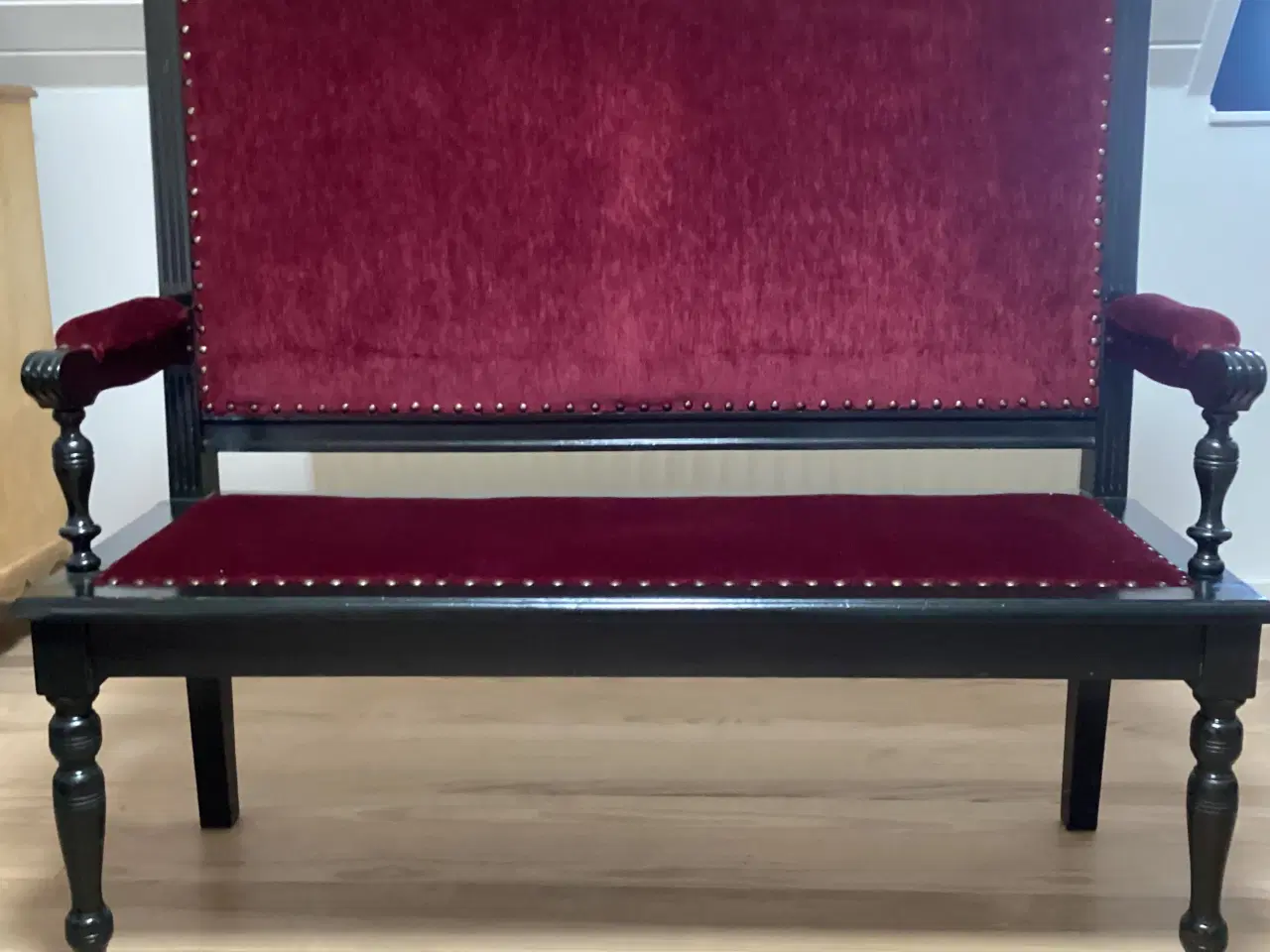 Billede 1 - Bænk med flot velour betræk