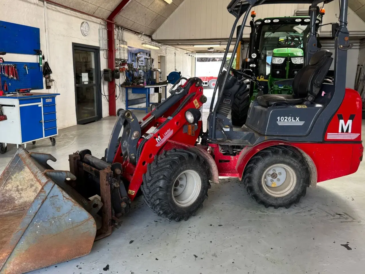 Billede 2 - VM Loader 1026 LX KUN 590 TIMER! MED SKOVL OG PALLEGAFLER!