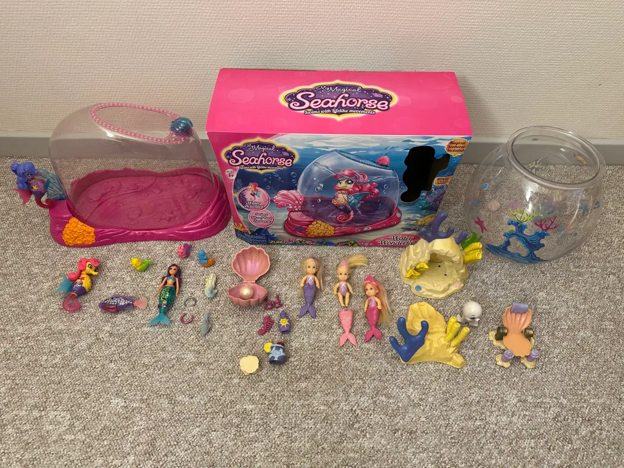 Billede 1 - Lege akvarium med havfruer dukker og tilbehør.