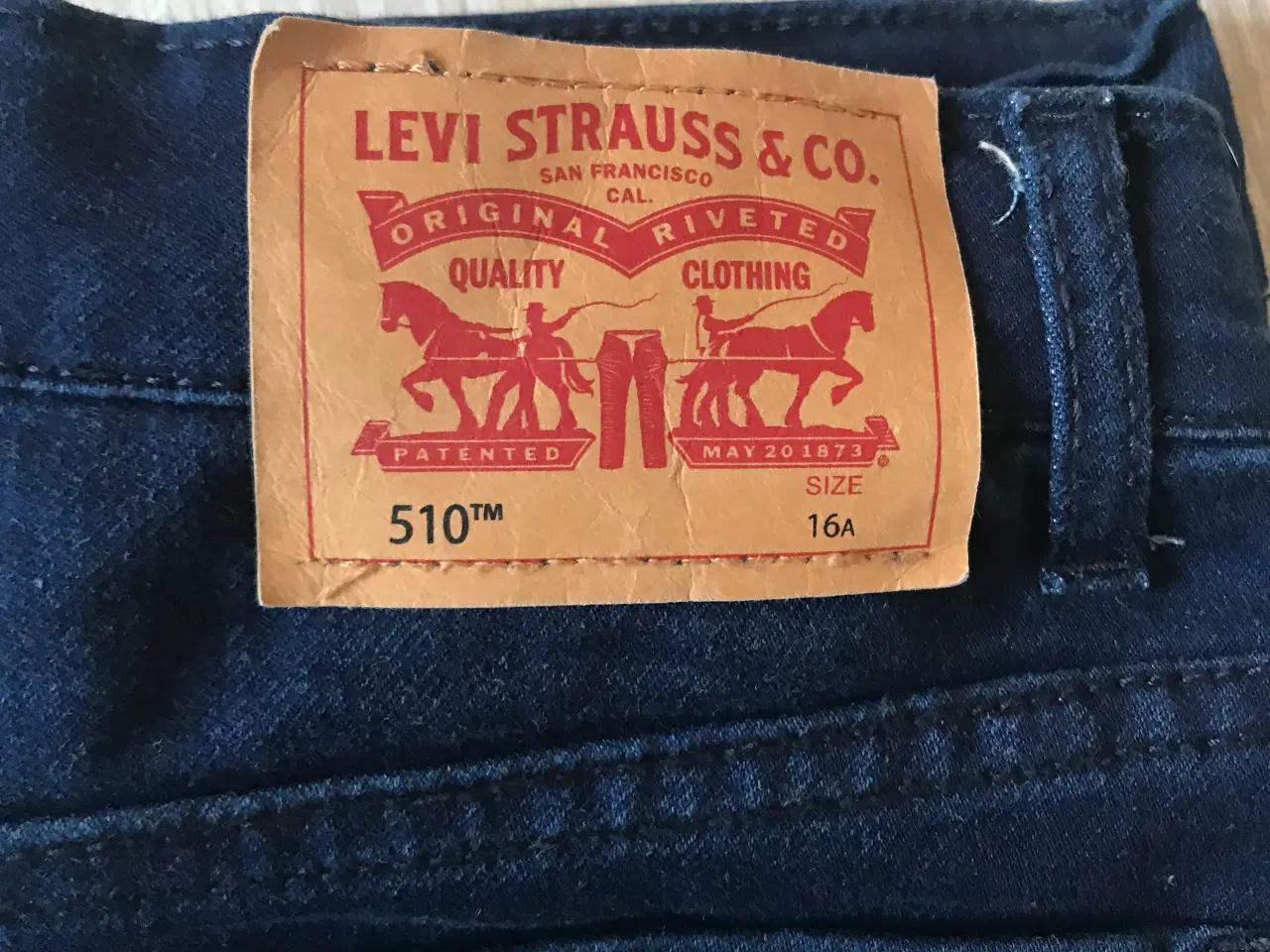 Billede 2 - Levis jeans til dreng i størrelse 176