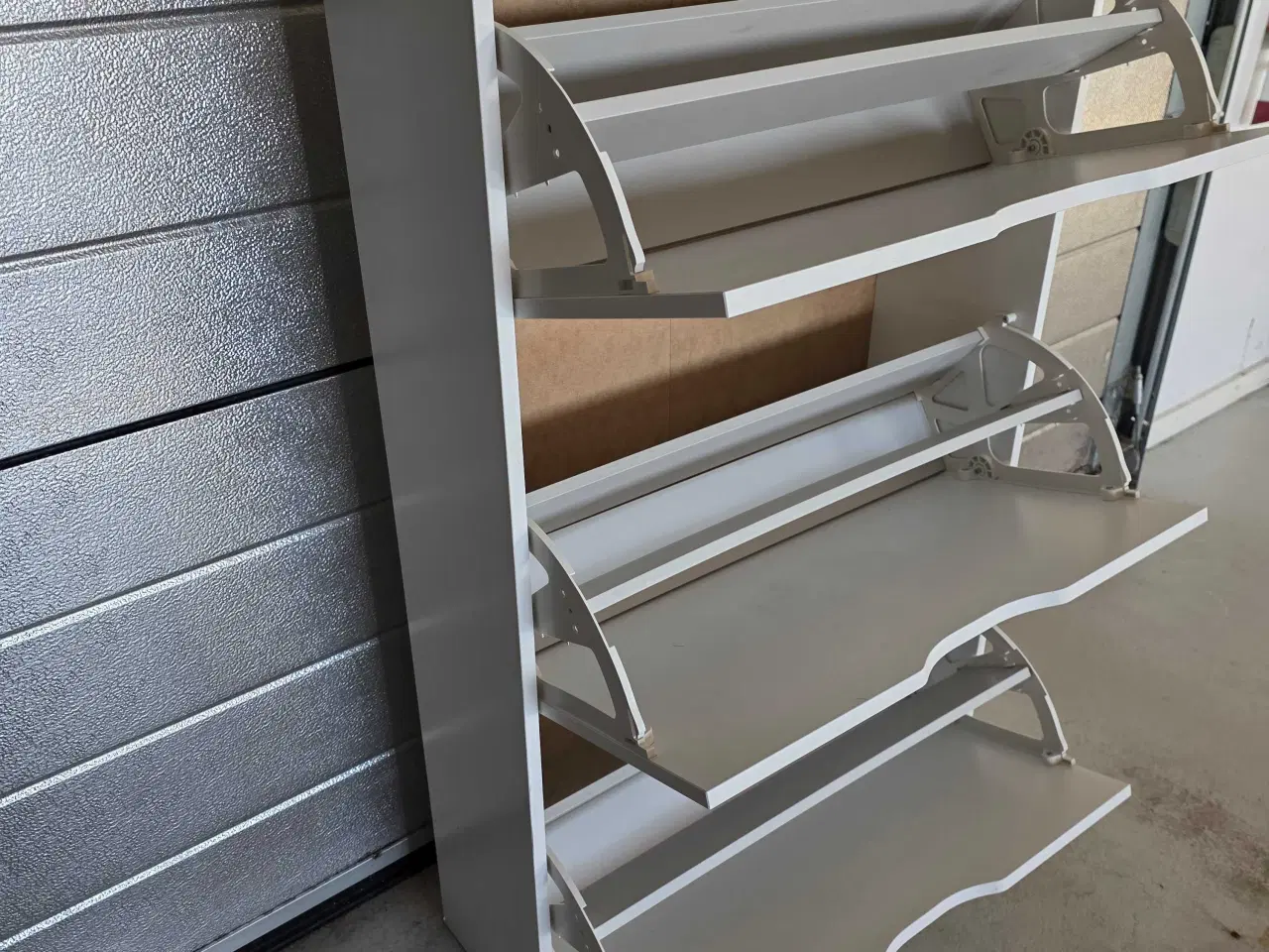 Billede 3 - Skoskab m. 3 hylder