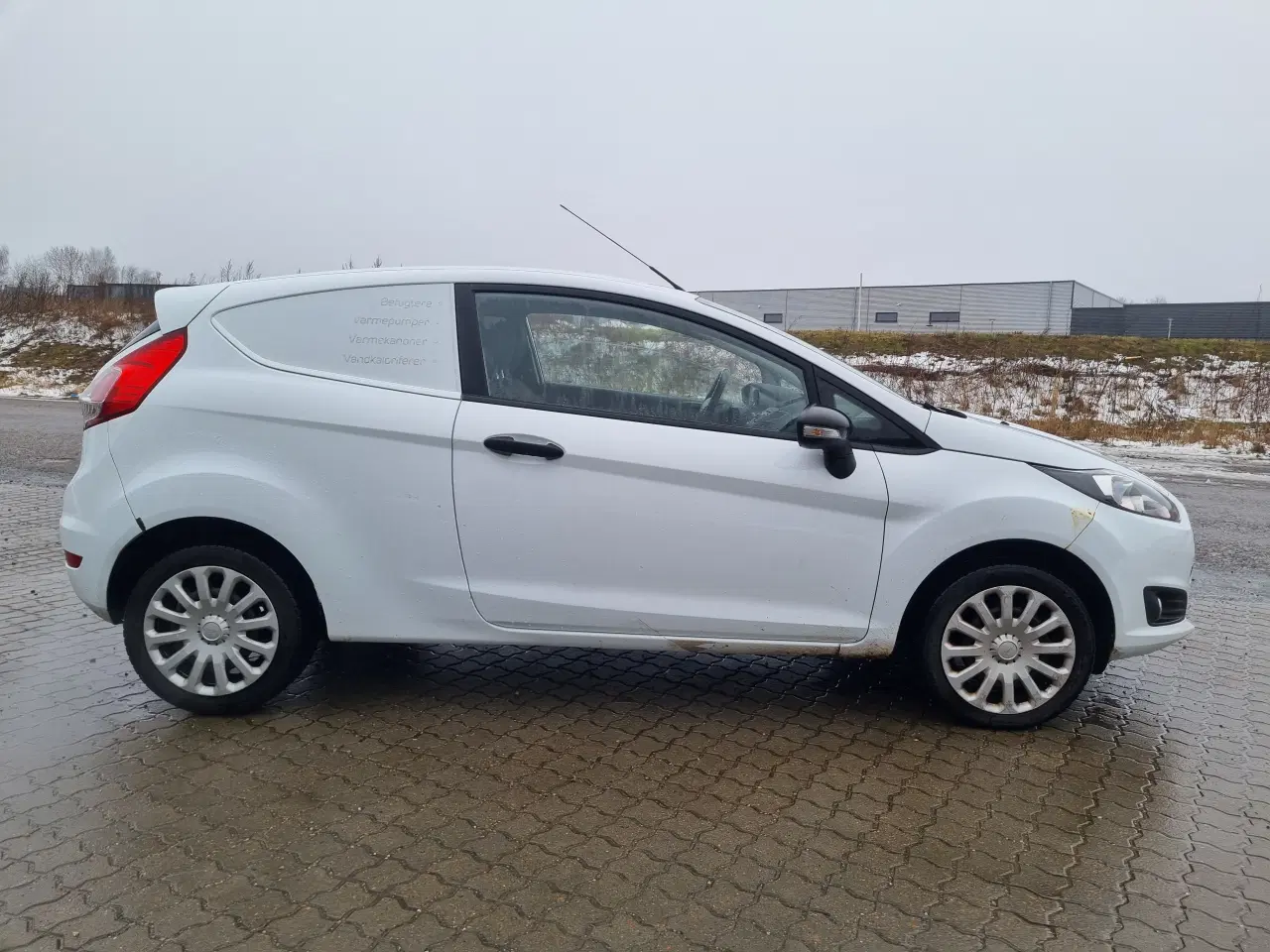 Billede 4 - Ford Fiesta 1,5 TDCi 75 HK Van – Økonomisk og velk