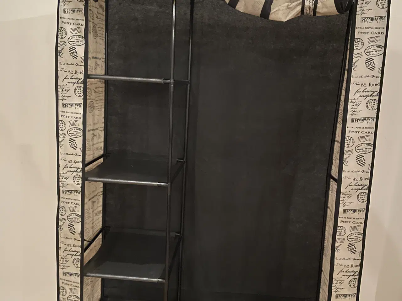 Billede 2 - Smarte garderobe i tekstil 