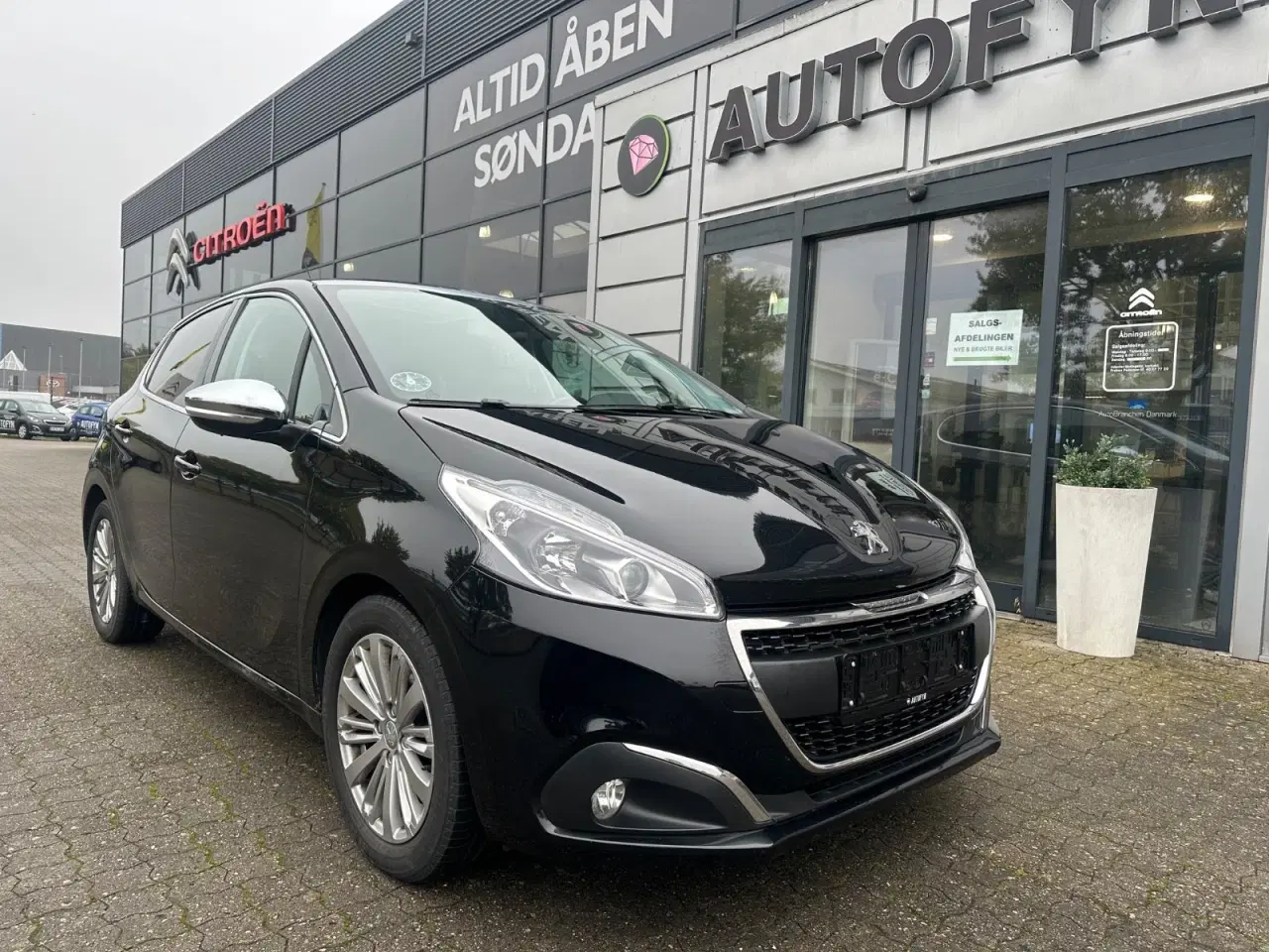 Billede 2 - Peugeot 208 1,2 PureTech 82 Allure Sky