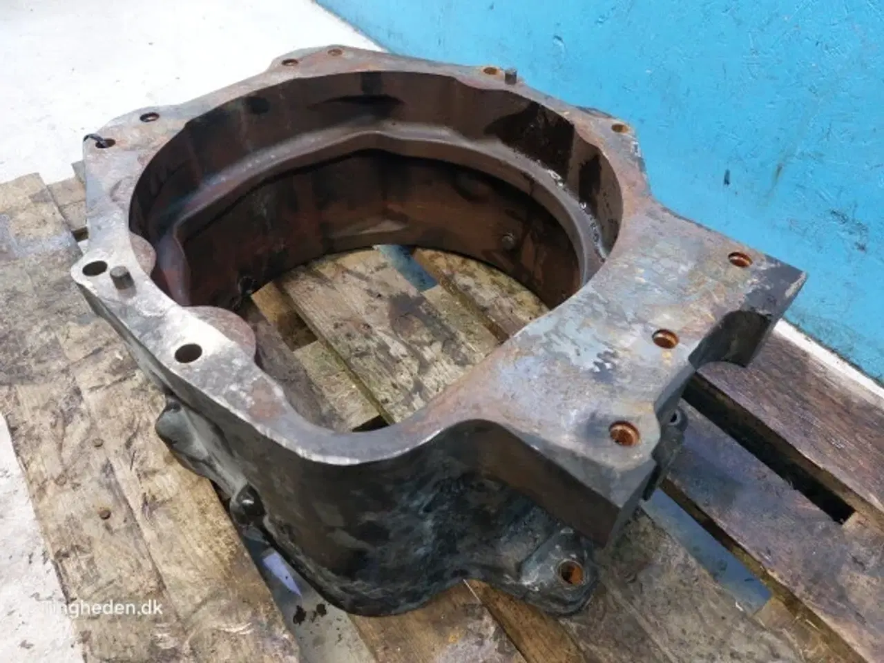 Billede 2 - New Holland T6 Afstandsstykke 47556462