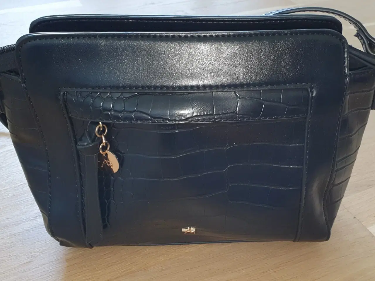 Billede 1 - Håndtaske		