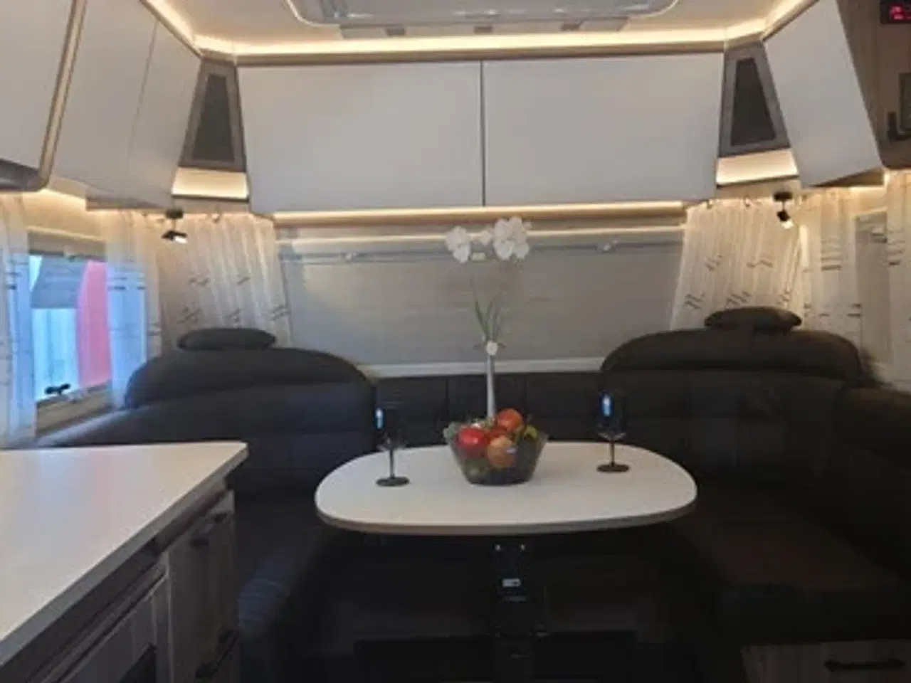 Billede 6 - Kabe Estate 520 XL KS -  SPAR 80.077 NU 322.222 Incl. mover