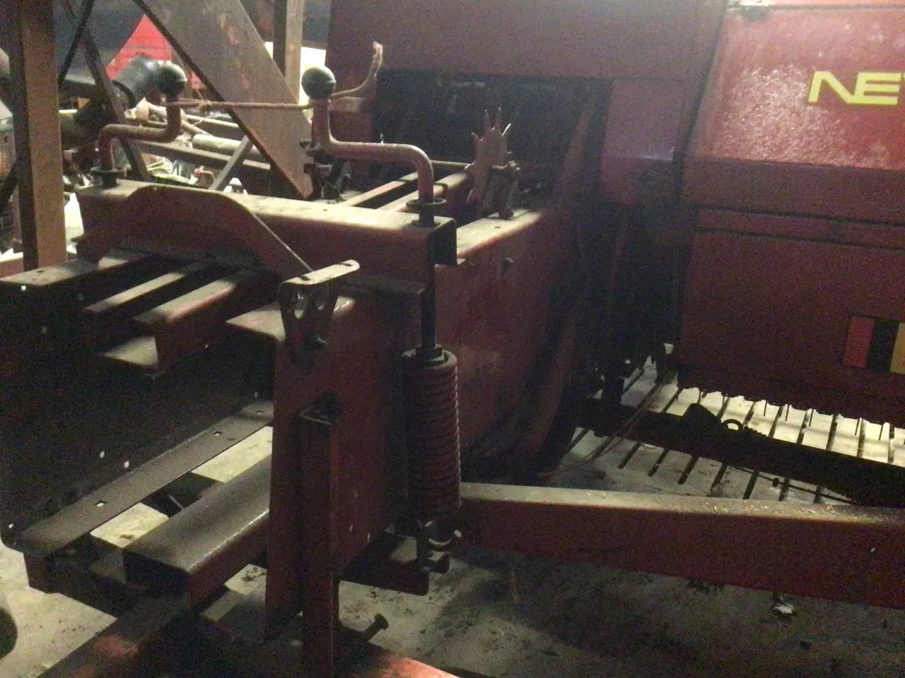 Billede 5 - Småballepresser, New Holland 376
