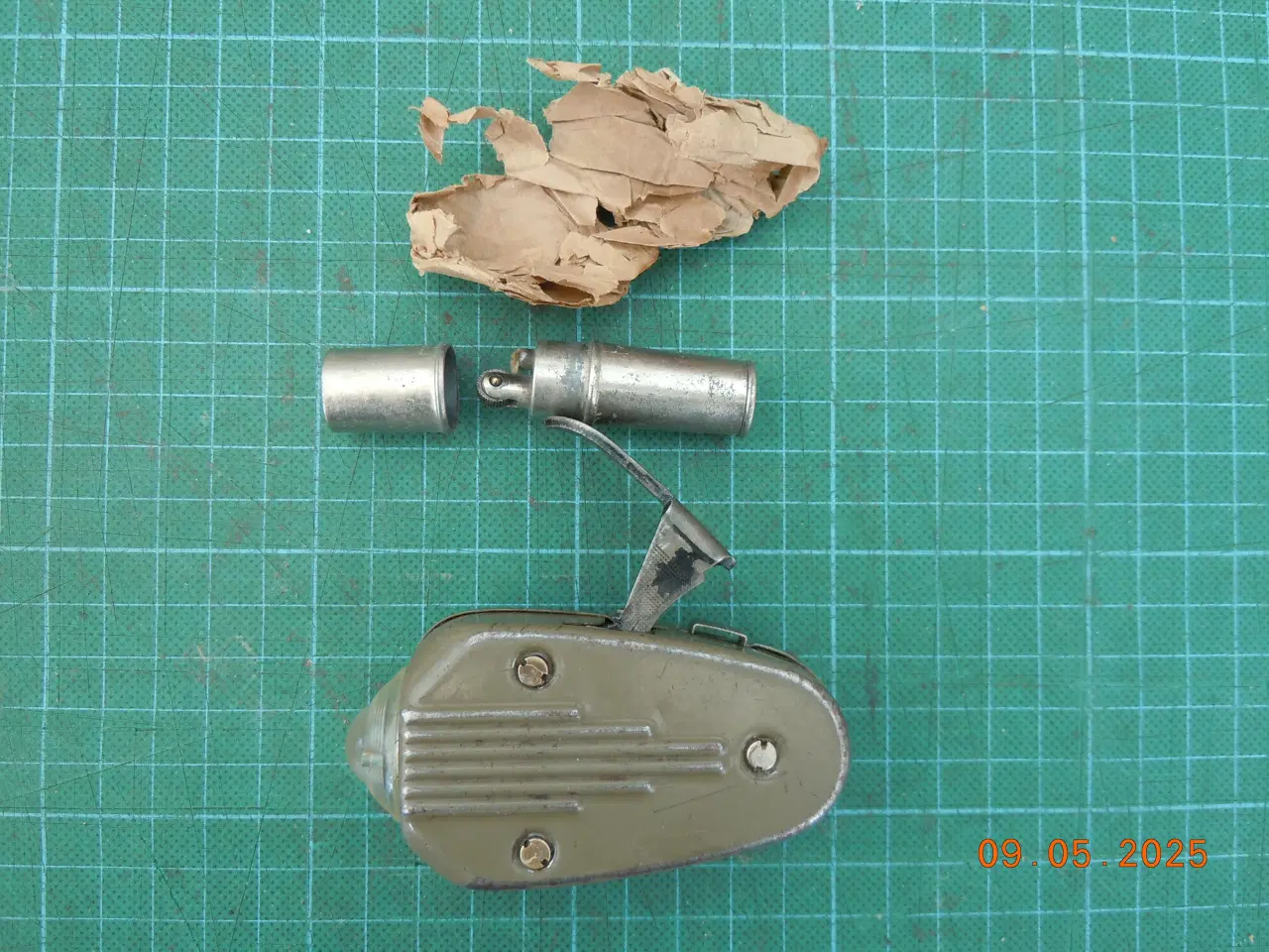 Billede 3 - Wehrmacht dynamolygte og benzinfyrtøj.