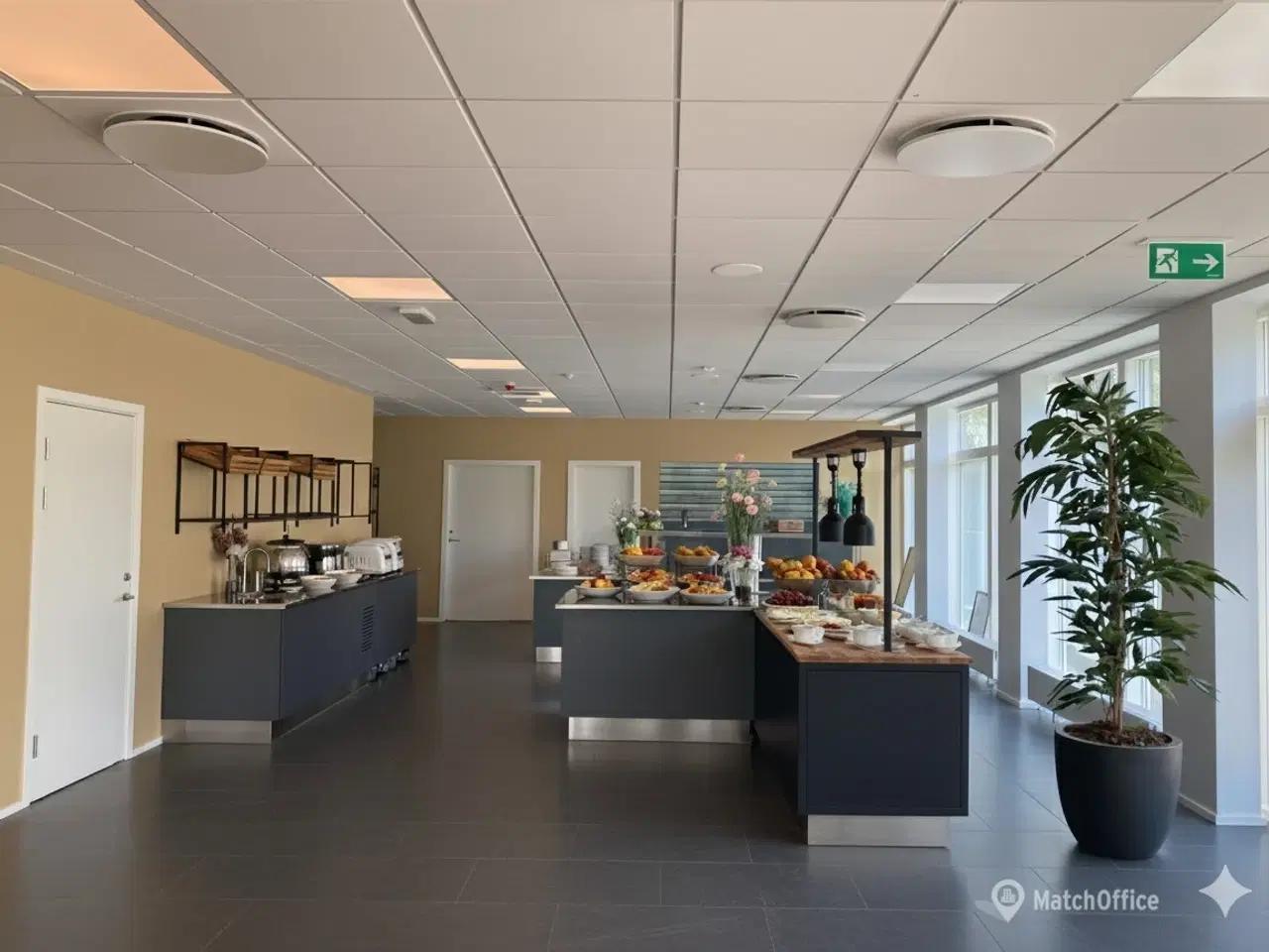 Billede 12 - I denne moderne flerbrugerejendom udbydes lyse og indbydende kontorlejemål i varierende størrelser der passer perfekt til virksomheder i alle størrelser