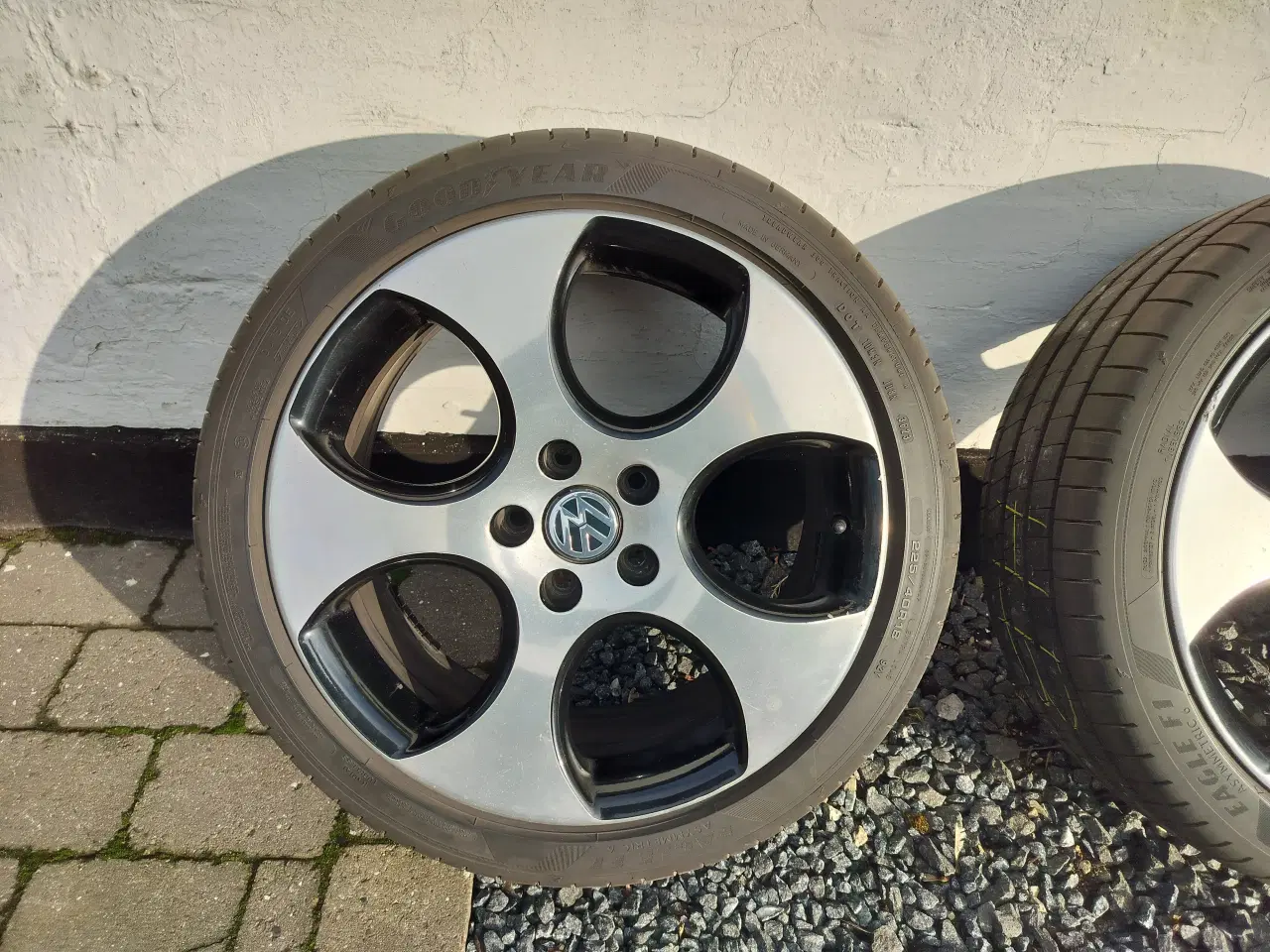 Billede 2 - Golf GTI 18" sommerfælge