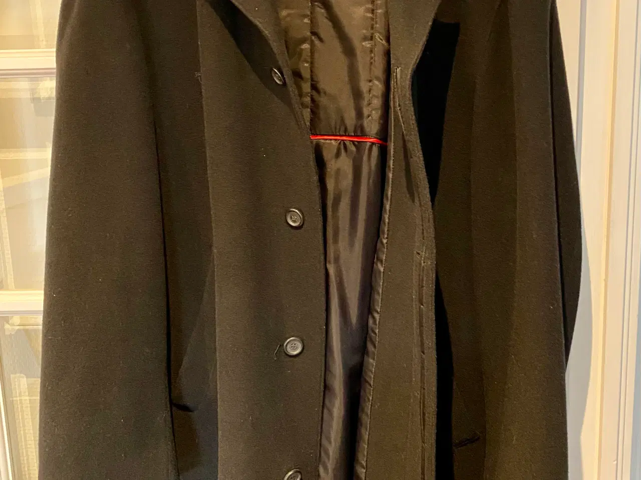 Billede 1 - Sort uld frakke med foer