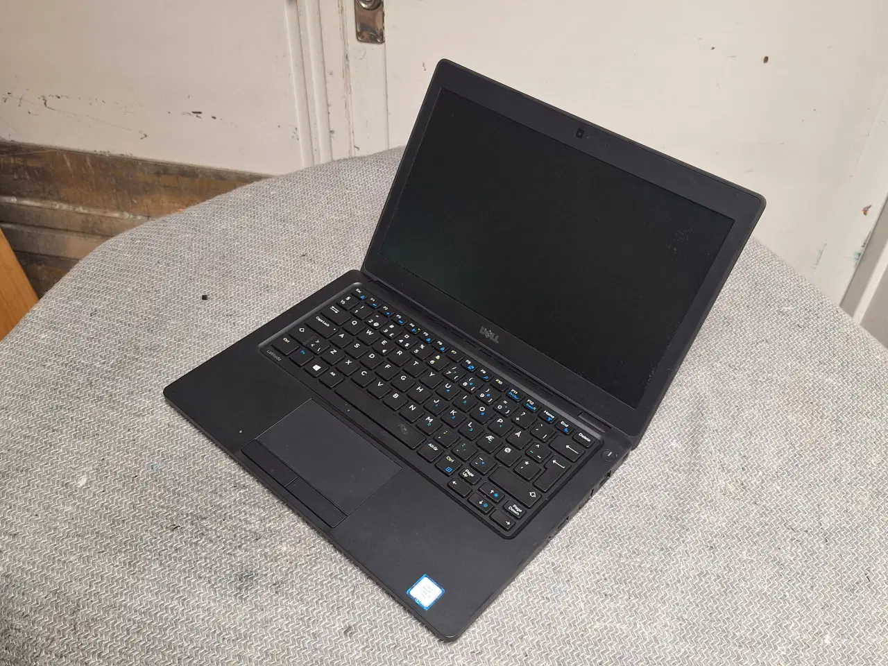 Billede 1 - Dell Latitude 5280 – kompakt laptop til studie og 