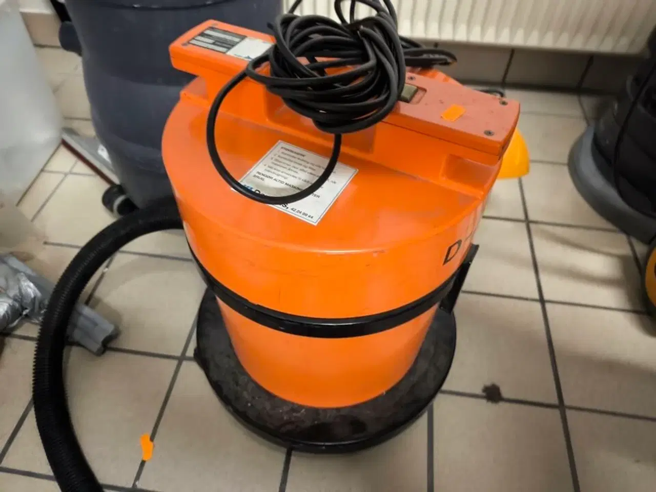 Billede 2 - 2 stk. støvsugere tør/våd
