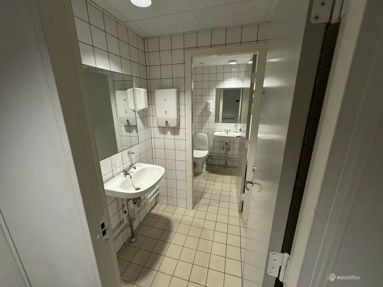 Billede 7 - Lager med kontor