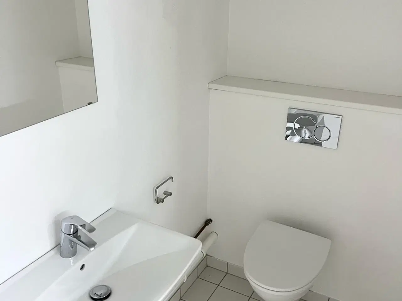 Billede 7 - Butikslokale midt på gågagden i Allerød til leje