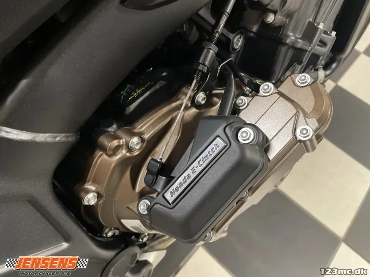 Billede 9 - Honda CB 650 R E-Clutch