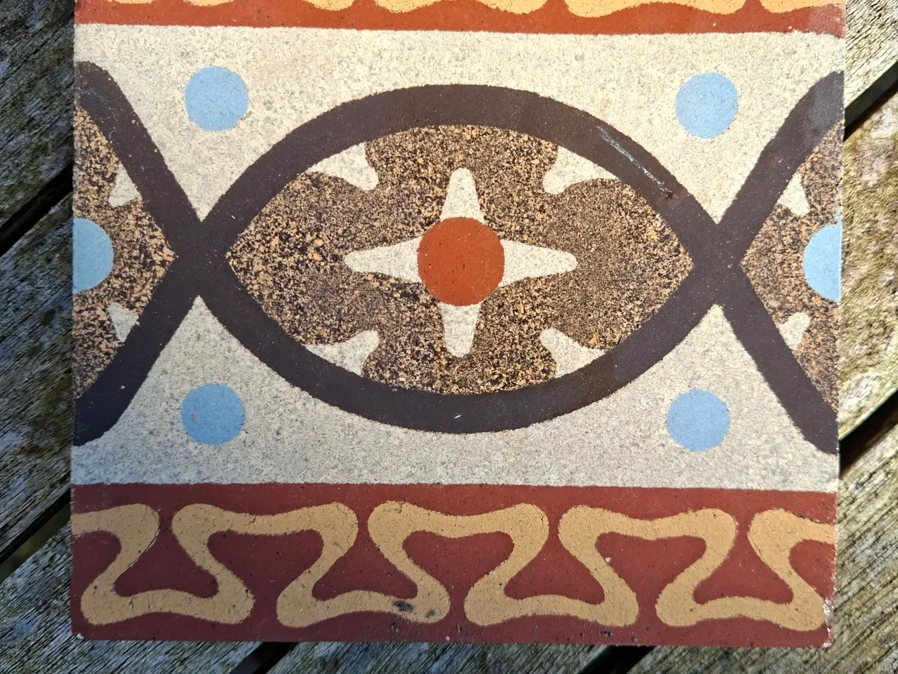 Billede 4 - Farvede klassiske Vintage klinker med mønster.