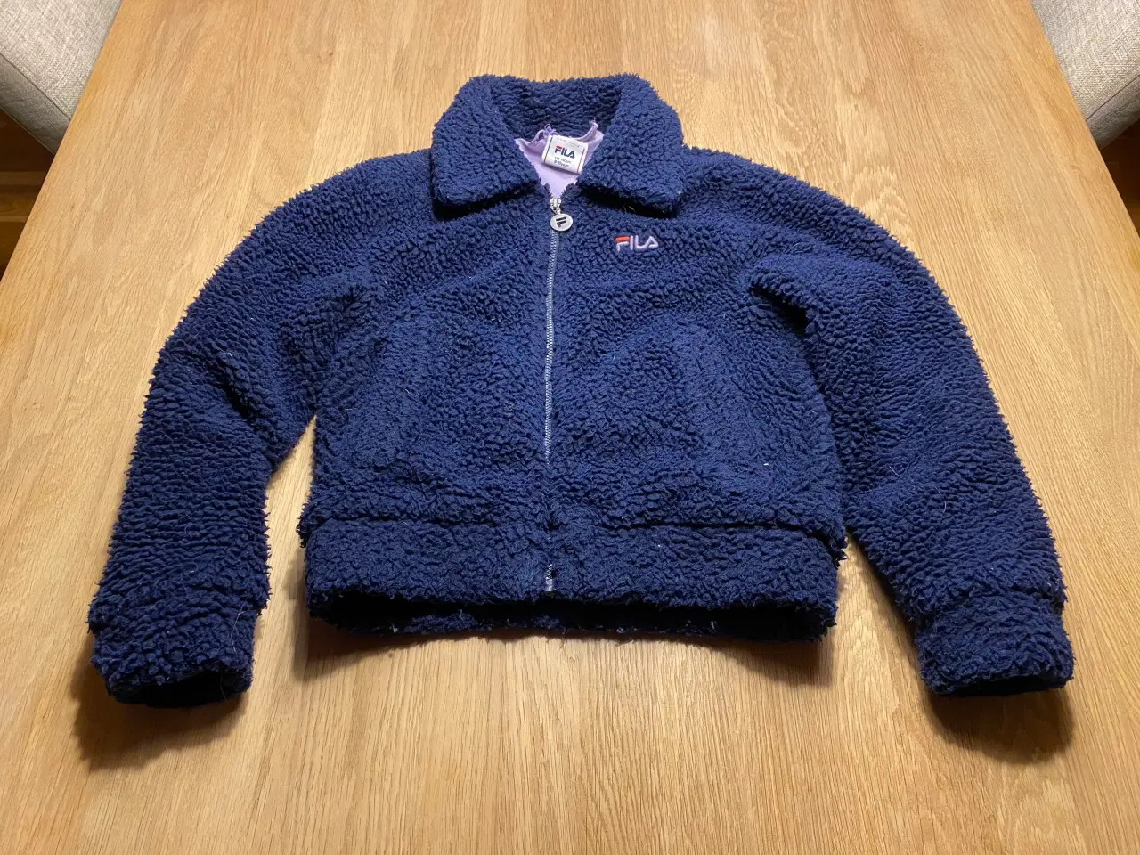 Billede 4 - Fila vamset jakke med for str. 134