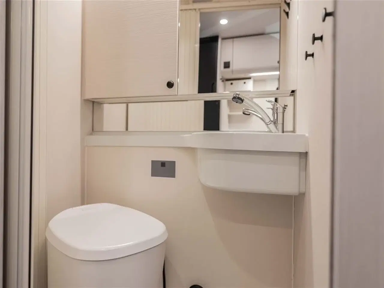 Billede 5 - 2026 - Tourne 6.0 Select aut. gear - Black - 180HK Tournes topmodel