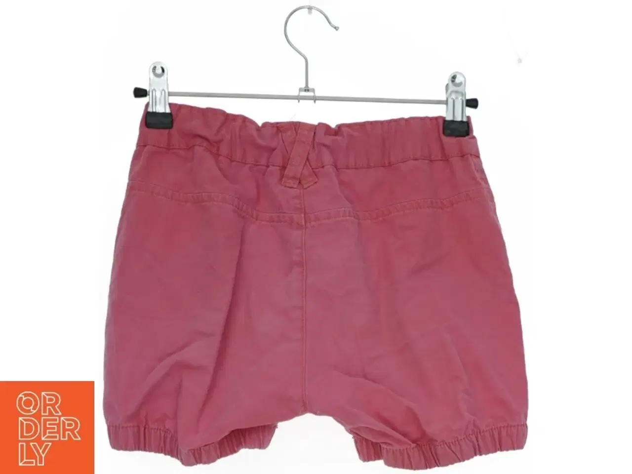 Billede 2 - Røde shorts fra Mads & Mette (str. 134)