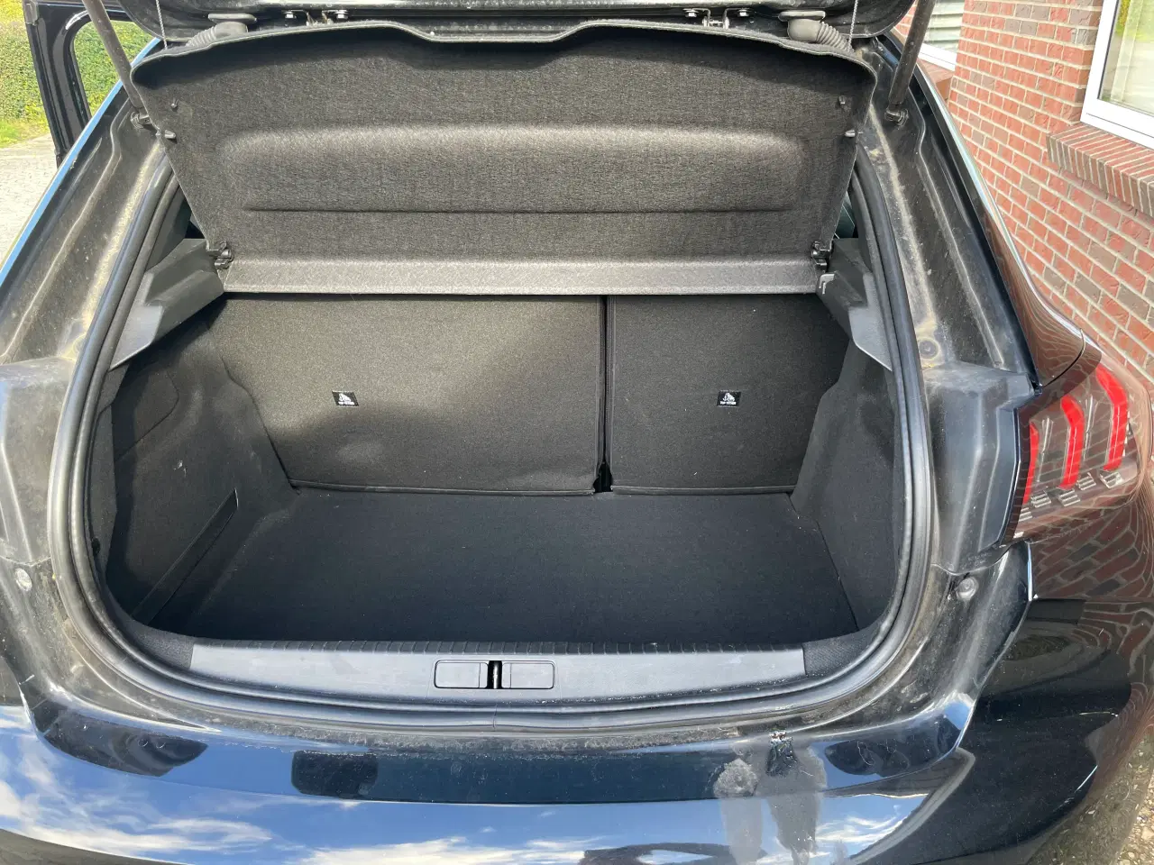 Billede 8 - Peugeot 208. År 2020. 50.000 km