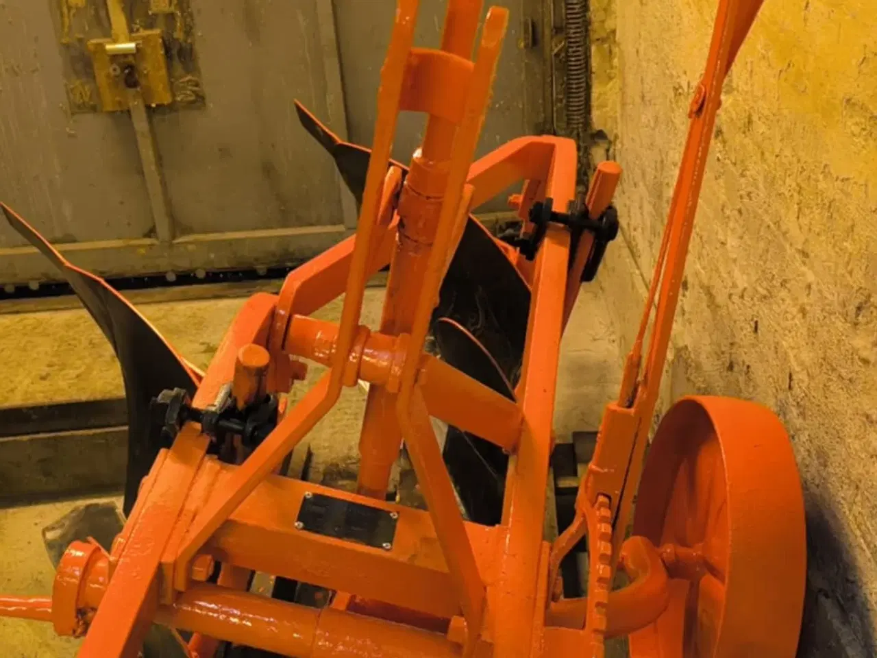 Billede 2 - 2 furet skjold Plov