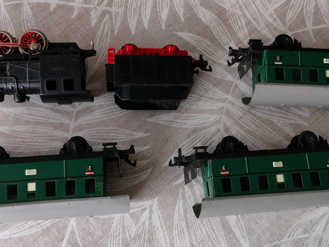 Billede 4 - Fleischmann Damplokomotiv 1304 og 3 Passagervogn 